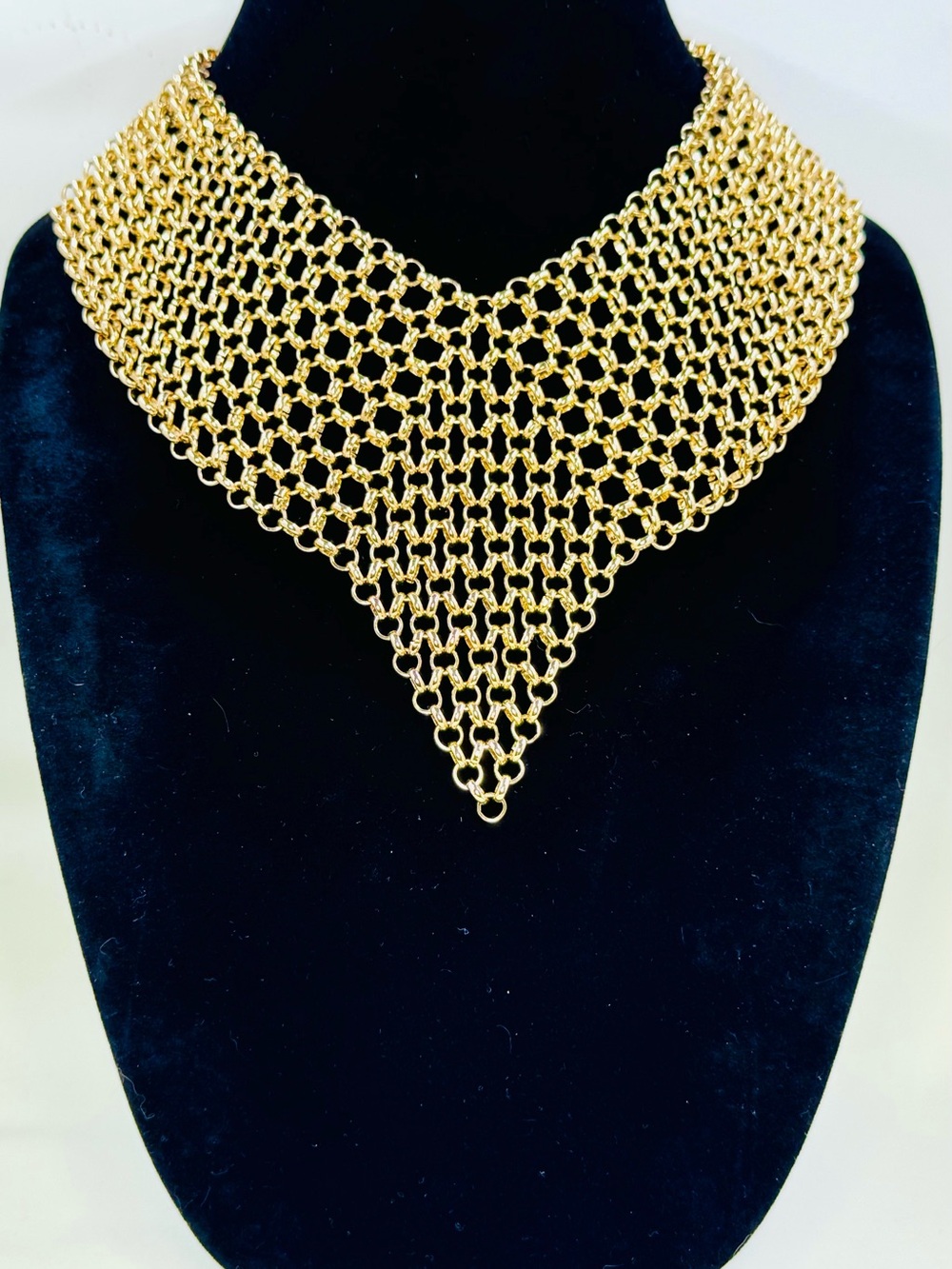 Gold Mesh Chain Link V-Shaped Statement Bib Choker Chunky  Necklace 14”